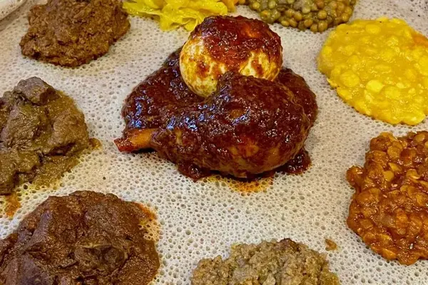 Habesha Platter on injera